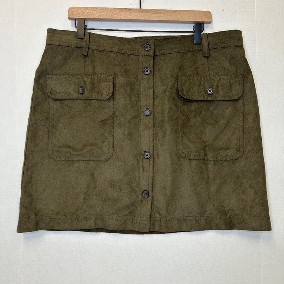 Banana Republic Military Green Suede Button Down With Pockets mini Skirt size 18 - Picture 1 of 11